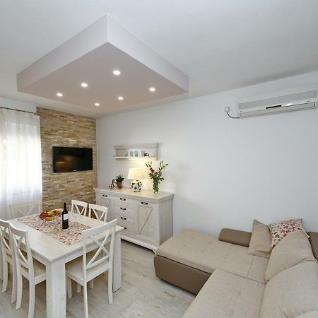 זאדאר Apartment Nela מראה חיצוני תמונה