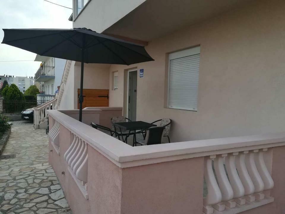 זאדאר Apartment Nela מראה חיצוני תמונה
